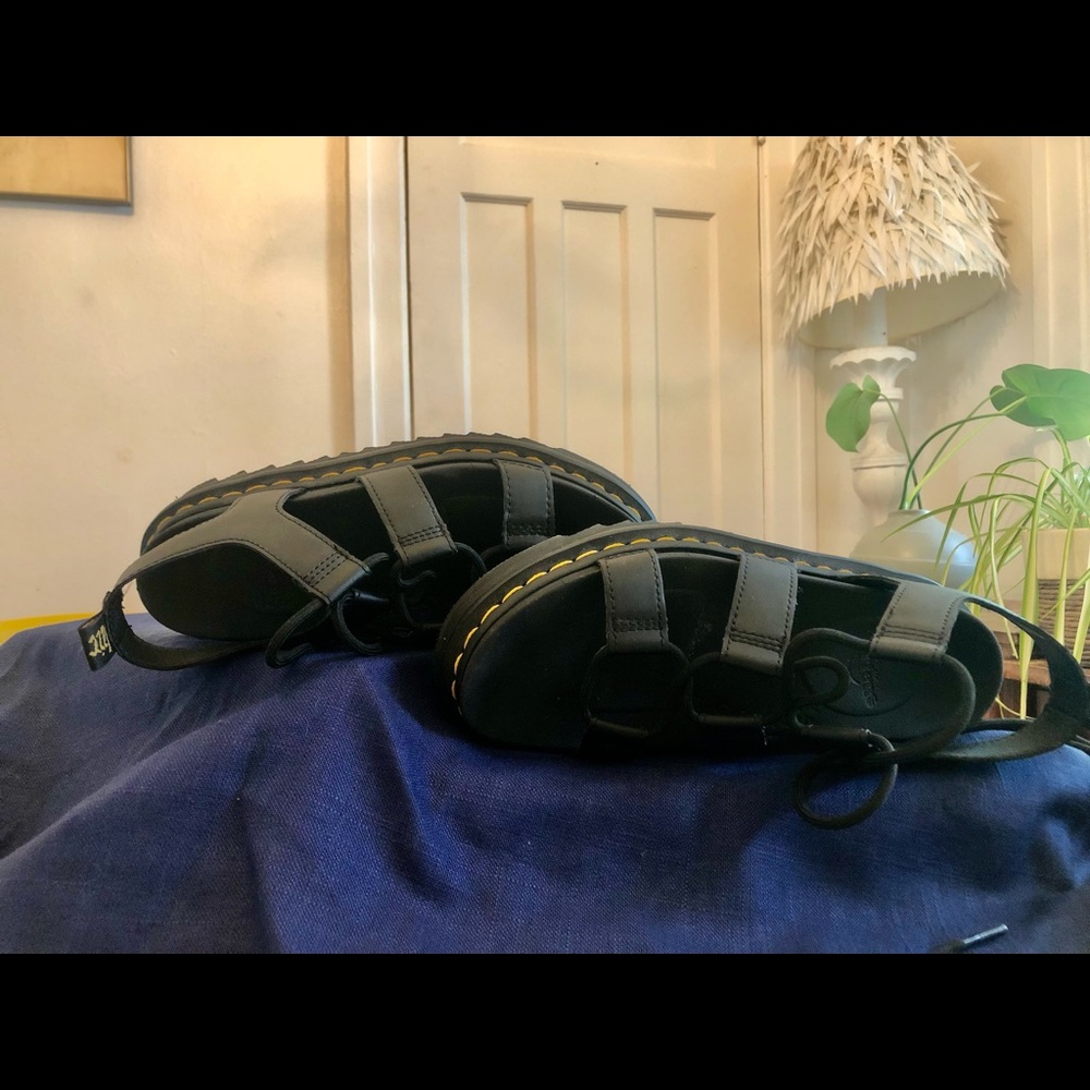 Dr.Martens Black Nartilla Gladiator Sandals size 8